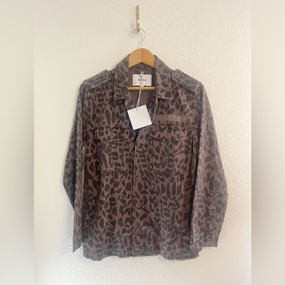 Pistola Jagged Leopard animal print Cargo Utility Jacket - NWT Small - Picture 2 of 6